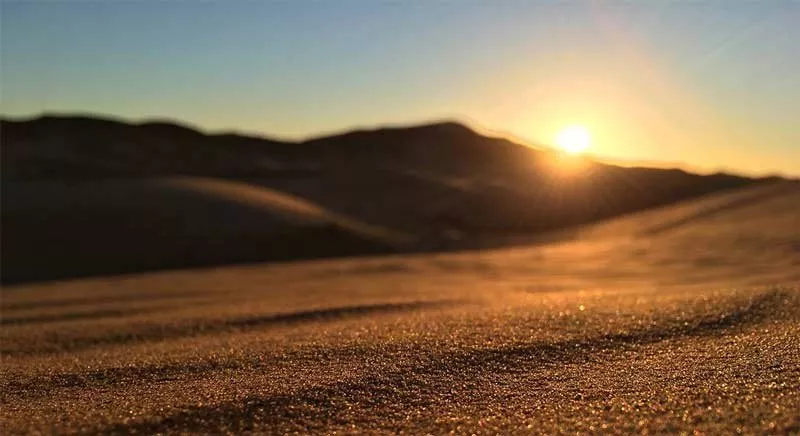 An den Dünen von Merzouga, Marokko